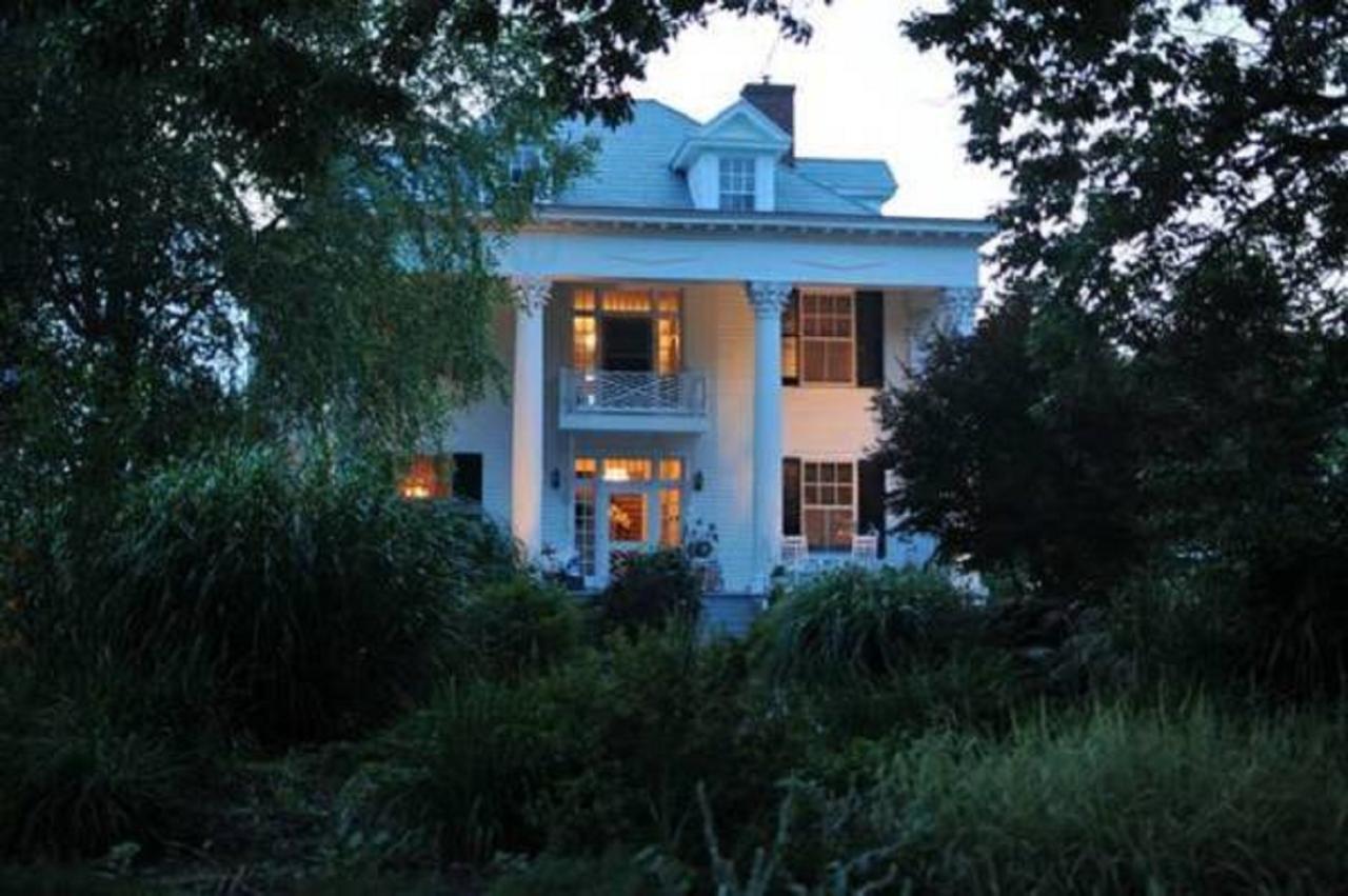 Winridge Manor Bed And Breakfast Madison Heights 外观 照片